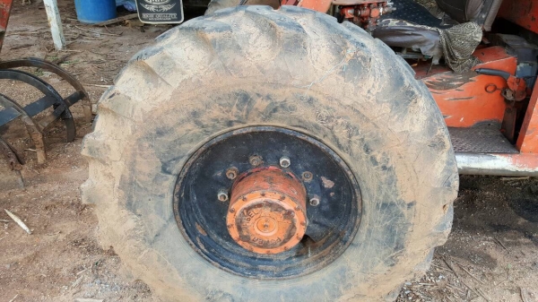 ขายรถคีบอ้อย 3 ล้อ เครื่องดอยซ์ 3 สูบ รถใช้งานอยู่เป็นประจำ เครื่องดี ปั้มดี ราคาคุยได้นิดหน่อยครับ