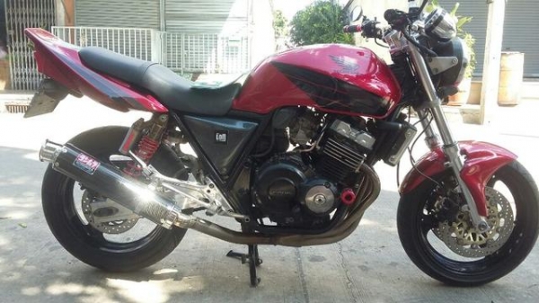 cb400 ปี 95 ทะเบียนโอนนอก ภาษี59   75,000 บาท