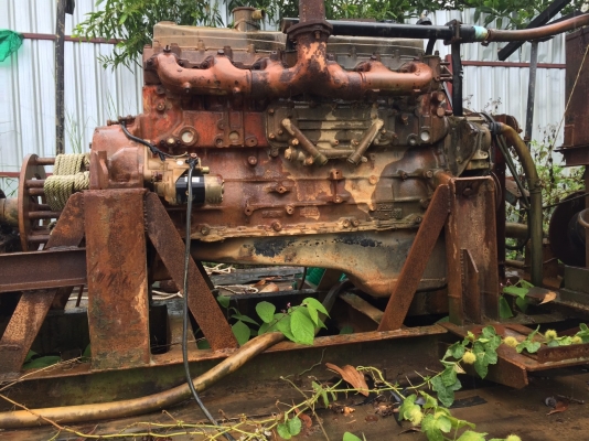 ขายเครื่องสูบทรายพร้อมโป๊ะ HINO EK100 260 แรงม้า ท่อดูด 6 นิ้ว ออก 8 นิ้ว ราคา 350000