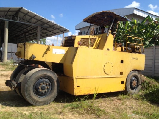 ขายรถบดล้อยาง 7 ล้อ ขายรถบดล้อยาง 7 ล้อ