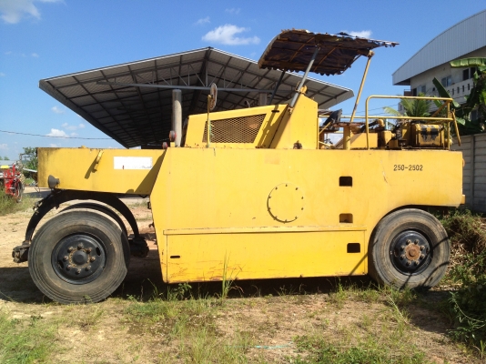 ขายรถบดล้อยาง 7 ล้อ ขายรถบดล้อยาง 7 ล้อ