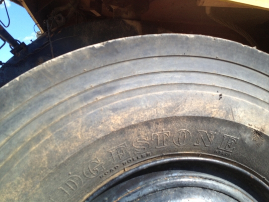 ขายรถบดล้อยาง 7 ล้อ ขายรถบดล้อยาง 7 ล้อ