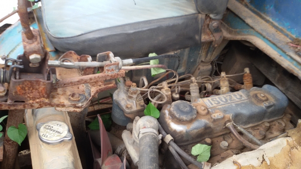 ขายรถ 4 ล้อเอล 74 พร้อมเครื่องนวดข้าว 5 ฟุต ขายรถ 4 ล้อเอล 74 พร้อมเครื่องนวดข้าว 5 ฟุต