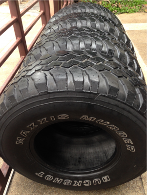 ยาง Mud Maxxis 33 12.5 R15 พร้อมใช้งาน ราคาไม่แพง