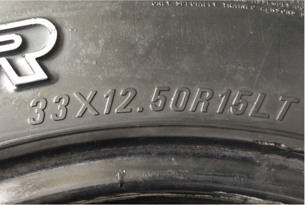 ยาง Mud Maxxis 33 12.5 R15 พร้อมใช้งาน ราคาไม่แพง