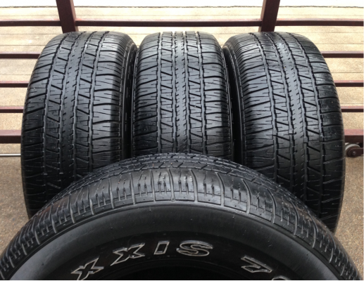 ยาง Maxxis 265 65 17 ปลายปี12 ดอกเต็มๆ ใช้กันยาว
