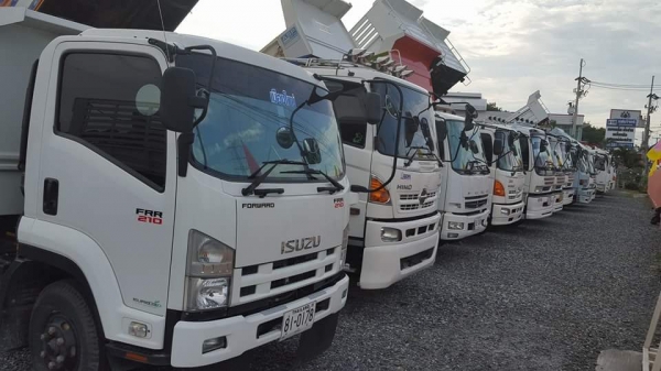 บจก.เชคแชมป์ มอเตอร์ จัดโปรโมชั่น ดอกเบี้ย 5.5\% ฟรีค่าจัด