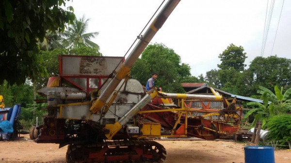 ขายด่วนๆ (170.000)ขายรถเกี่ยวอุ้ม 1.8ตัน เครื่อง+ปั้ม+ช่วงล่างใหม่ๆ 195-22-10