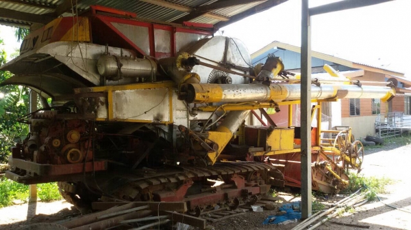 ขายด่วนๆ (170.000)ขายรถเกี่ยวอุ้ม 1.8ตัน เครื่อง+ปั้ม+ช่วงล่างใหม่ๆ 195-22-10