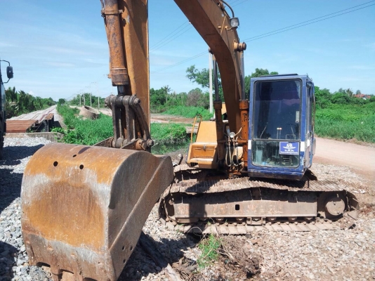 ขาย Komatsu Pc120 รุ่น 3 สภาพพร้อมใช้งาน ราคา 420,000 บาท ขาย Komatsu Pc120 รุ่น 3 สภาพพร้อมใช้งาน ราคา 420,000 บาท