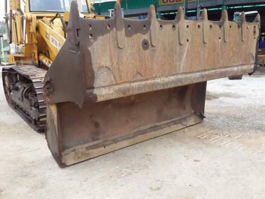 รถแทรคเตอร์ CAT 953