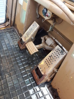 รถแทรคเตอร์ CAT 953