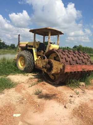 รถบด BROMAX ขนาด 10 ตัน แบบ 2 เพลา.