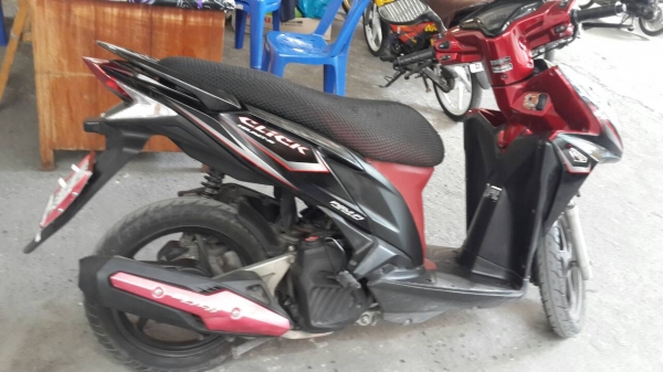ขาย Honda Click. 125 i. ล้อแม็ก idling stop ปี 56 เครื่องดี,สภาพด,เล่มพร้อมโอน