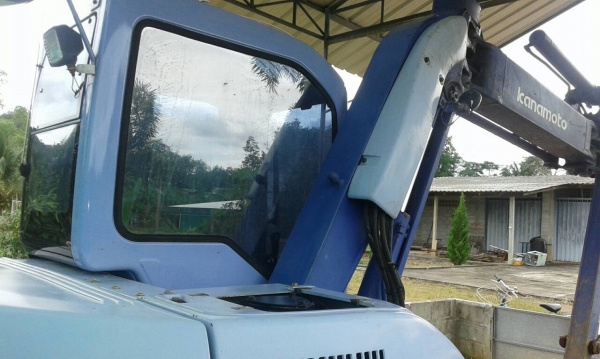 ขายรถแบคโฮ KOMATSU PC50UU-2E ซีเรียล 17294 เอกสารอินวอย ราคา 590000