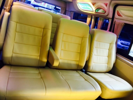 ขายด่วนๆ. รถตู้TOYOTA COMMUTER. ตู้ D4D  2500  CC   MT 2008  วีไอพี ราคา 749,000 บาทค่ะ. โทร 0922726669 ตันหยงค่ะ