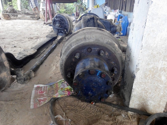 ขายครับช่วงล่าง เอฟ สิงใฮเทค40000ต่อรองได้ครับ กะทะ+ยาง6เส้น ขอบ20