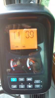 ขายรถแบคโฮ KOBELCO sk140-8 superรถสวยทำงานน้อย 7,000ชม.เอกสารพร้อมรถสวยพร้อมใช้ราคา1,600,000 090-772-3710 090-772-3708