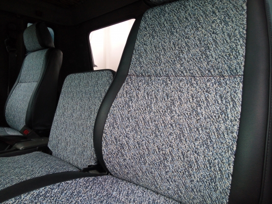 6 ล้อใหญ่  *Euro.2*  HINO FD 195 แรงม้า  * ยาว 6.00 ม.*  รถสวยเดิม+สวยจริง+สภาพพร้อมใช้งาน *  มีเล่มพร้อมโอน *