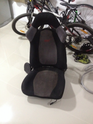 ขายเบาะอิม STI ฝั่งคนขับสวยๆนวมไม่ยุบ