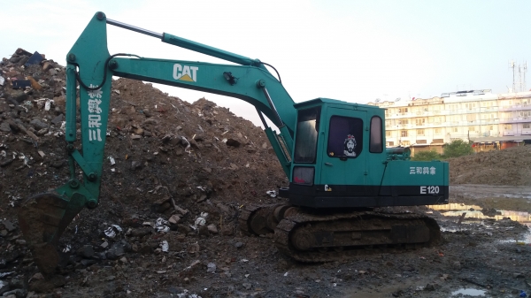 รถขุดมิตซูMS110