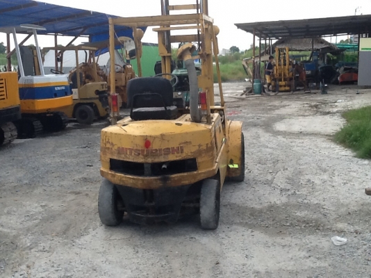 Mitsubishi fd20 สภาพดีพร้อมใช้เก่าญี่ปุ่น ยางตันล้อหน้าคู่ ราคาไม่แพงครับ