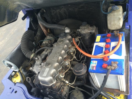 ขายโฟล์คลิฟ KOMATSUรุ่น 12 ยกได้ 3 ตัน 4 เมตร เครื่องISUZU C240 เกียร์ออโต้ 250,000 บาท 094-4267888 จะเด็ด