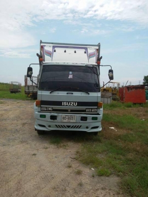 ขายรถ6ล้อ ร็อกกี้165แรง ยาว7.20เมตร เครื่องดีแคชซีสวย สภาพพร้อมใช้งาน เอกสารพร้อมโอน สนใจโทร 090-8588220คุณนะ 093-3258446คุณบิว หรือเข้าดูสินค้าอื่นๆได้ที่ www.truck.in.th/498 หรือเพจFacebook ณรงค์ ซื้อขายรถมือสอง (เว็บไซต์ส่วนตัว) หรือFacebook ตลาดรถมือส