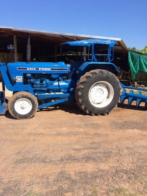 ขายรถไถ FORD 6600 อุปกรณ์ ดันหน้า ผานหลัง และผาน3 สภาพพร้อมใช้งาน เอกสารเล่มทะเบียนพร้อมโอน สนใจโทร 090-8588220คุณนะ 093-3258446คุณบิว หรือเข้าดูสินค้าอื่นๆได้ที่ www.truck.in.th/498 หรือเพจFacebook ณรงค์ ซื้อขายรถมือสอง (เว็บไซต์ส่วนตัว) หรือFacebook ตลา