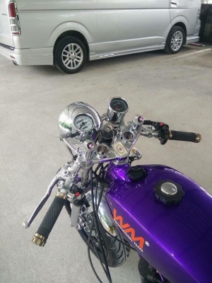 Yamaha SR400 ทรงคาเฟ่