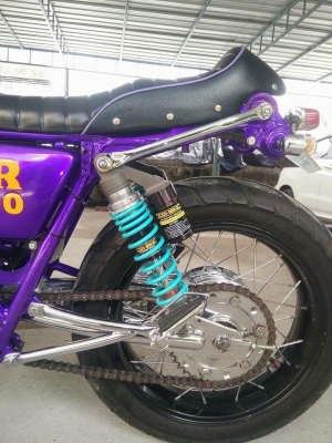 Yamaha SR400 ทรงคาเฟ่