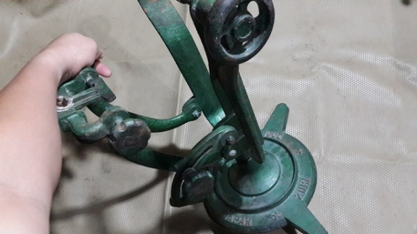 เครื่องตั้งซี่ ตั้งล้อ มอเตอร์ไซ จักรยาน