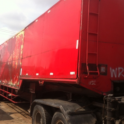 ขายหางตู้โค๊กยาว12เมตรสภาพพร้อมใช้พื้นภายในตามแบบตู้สนใจติดต่อด่วน