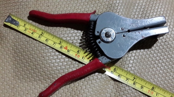 คีมปลอกสายไฟออโต