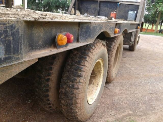 ขายเทรลเลอร์2เพลา NISSAN UD CW41M เครื่อง220แรง EM100 หางใหญ่ขึ้นPC200ได้สบาย สภาพพร้อมใช้งาน เอกสารพร้อมโอน สนใจโทร 090-8588220คุณนะ 093-3258446คุณบิว หรือเข้าดูสินค้าอื่นๆได้ที่ www.truck.in.th/498 หรือเพจFacebook ณรงค์ ซื้อขายรถมือสอง (เว็บไซต์ส่วนตัว)