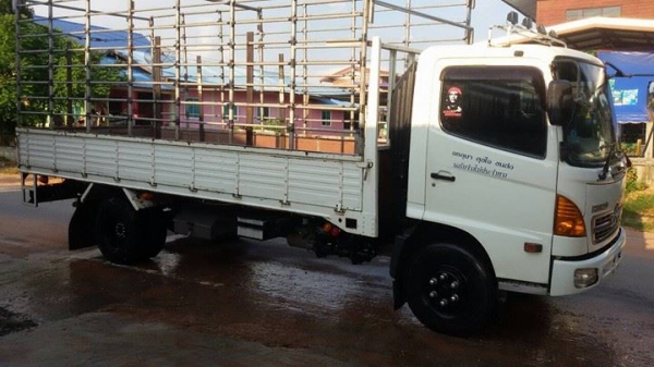 ขายรถ6ล้อ HINO MEGA ปี51 เครื่องJO5C ยาว5.50เมตร สภาพพร้อมใช้งาน เอกสารพร้อมโอน สนใจโทร 090-8588220คุณนะ 093-3258446คุณบิว หรือเข้าดูสินค้าอื่นๆได้ที่ www.truck.in.th/498 หรือเพจFacebook ณรงค์ ซื้อขายรถมือสอง (เว็บไซต์ส่วนตัว) หรือFacebook ตลาดรถมือสอง คุ