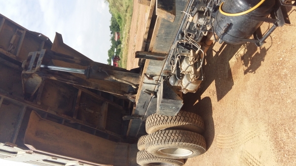 ขาย HINo FM3H 195 เเรง สภาพเดิม ๆ เครื่องเดิม เกียร์เดิม ช่วงล่างดี เเคซซีสวย ไม่มีหัก ไม่มีดาม เจ้าของขายเอง ราคา800000 สนใจติดต่อ0815868827