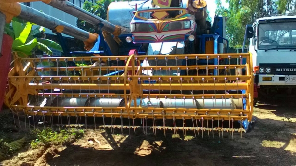 เจ้าช้าง อุ้ม2.5 เครื่อง 225 มิสชู ตัวเดิน 12 HT ปั้มเบอร์ 22 เจ้าช้าง อุ้ม2.5 เครื่อง 225 มิสชู ตัวเดิน 12 HT ปั้มเบอร์ 22