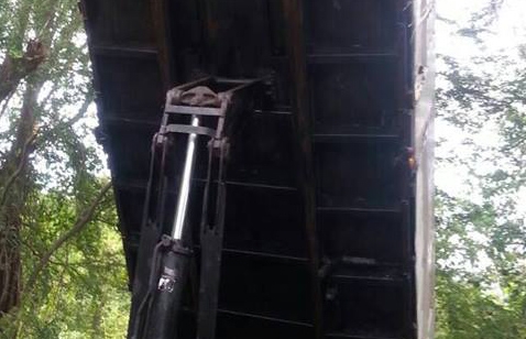 ลูกพ่วง2คานดั้มเกษตร สามมิตรลอนเฉียง 6.0ม.เดิมบาง **ขาย ลูกพ่วงSMM สามมิตรฯ2คานดั้มเหล็กคอกเกษตร สภาพเดิมบาง พร้อมใช้