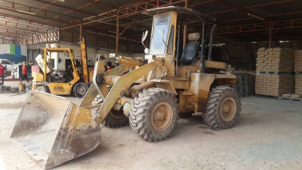 ขายรถตักWS500 MITSUBISHI สภาพพร้อมใช้งาน เครื่องปั้มดี ยางดี เอกสารสัญญาซื้อขาย