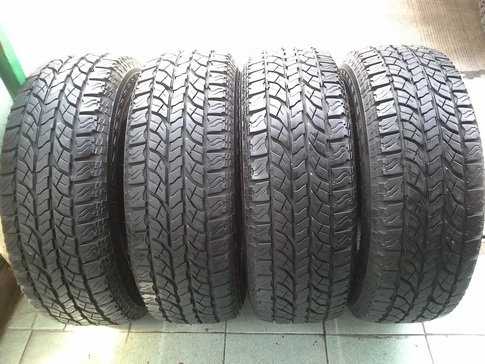 Yokohama AT-S ขนาด 265/70/16 ปลายปี13 สวยๆ 1ชุด