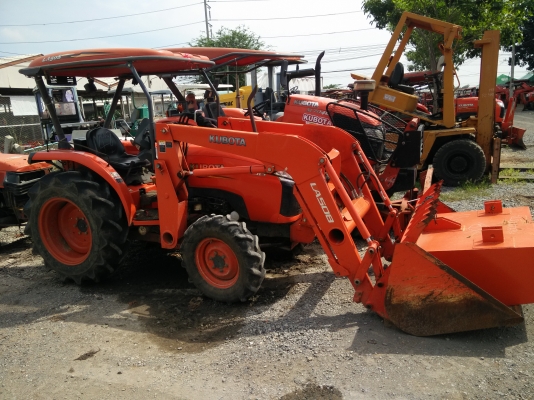 ขายรถแทรกเตอร์ L3608 บุ้งกี๋ ตามสภาพ รถสวยมาก