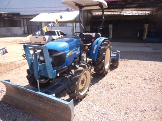 รถแทรกเตอร์NEWHOLLAND รุ่นTT55 ระบบขับเคลื่อน4WD แบบเครื่องยนต์	 	ดีเซล 3 สูบบ