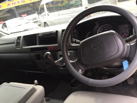 ขายดีเซล2.5ปี10เกียMTสีขายโทร0877758887นางเบสท์รถตู้ท่าพระ ขายดีเซล2.5ปี10เกียMTสีขายโทร0877758887นางเบสท์รถตู้ท่าพระ