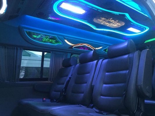 ขายดีเซล2.5ปี10เกียMTสีขายโทร0877758887นางเบสท์รถตู้ท่าพระ ขายดีเซล2.5ปี10เกียMTสีขายโทร0877758887นางเบสท์รถตู้ท่าพระ