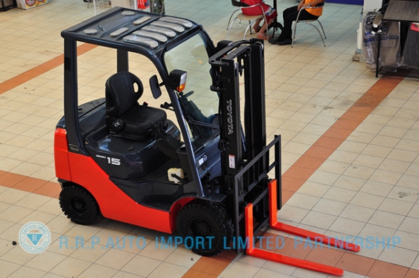 ขายรถโฟล์คลิฟท์มือสอง TOYOTA รุ่น 8FDL15 ราคา xxx,xxx บาท นำเข้าจากประเทศญี่ปุ่น 100\% ไม่เคยใช้งานในไทย