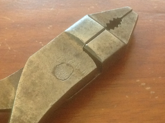 ขายคีมโบราณเยอรมัน 3 แบบเก่าๆ ราคาพิเศษ ขนาด 6"