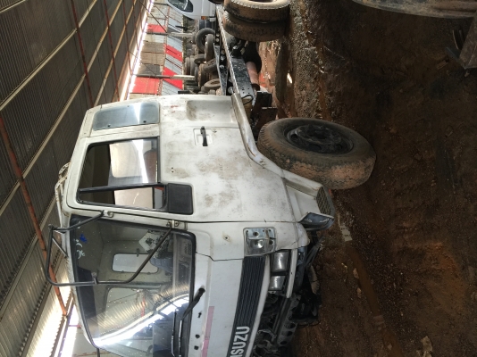 ขายFSR11 เครื่อง175.  ยาง900.  หัวลากคลัทชี. เครื่องดี เกียดี