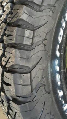 ยางBF Goorich ko2 265/75/16 ยางใหม่ผลิตปี15