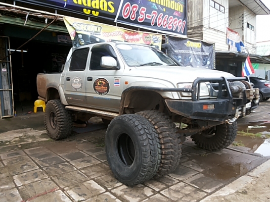 มาใหม่!!ชุดนี้สวยสุดจริงๆ ยางรถทหาร-Humvee37" 1ชุด4เส้นเพียง12,000บ. มาใหม่!!ชุดนี้สวยสุดจริงๆ ยางรถทหาร-Humvee37" 1ชุด4เส้นเพียง12,000บ.